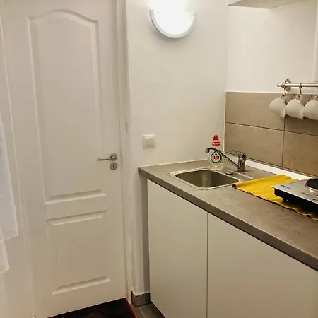 Apartment Studio Happy